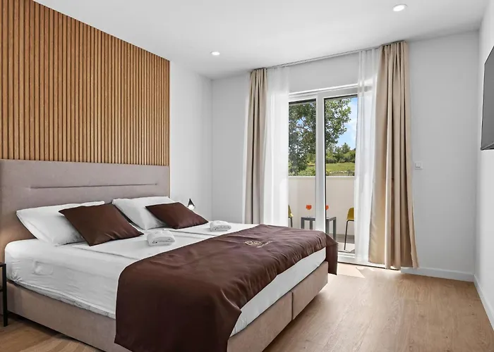 Zanetta By Interhome *