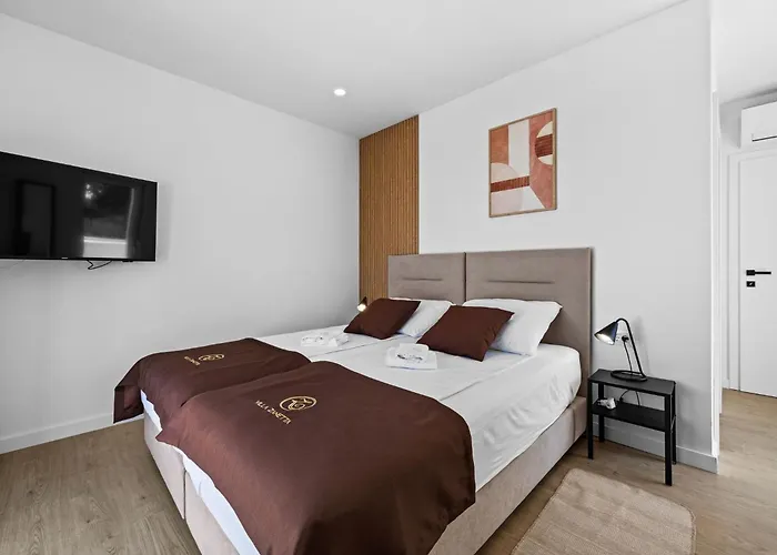 Zanetta By Interhome *