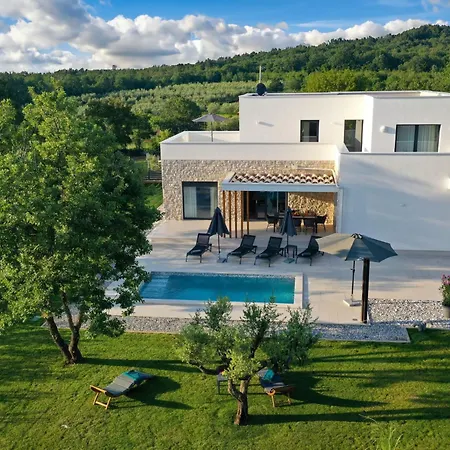 Holiday home Zanetta By Interhome